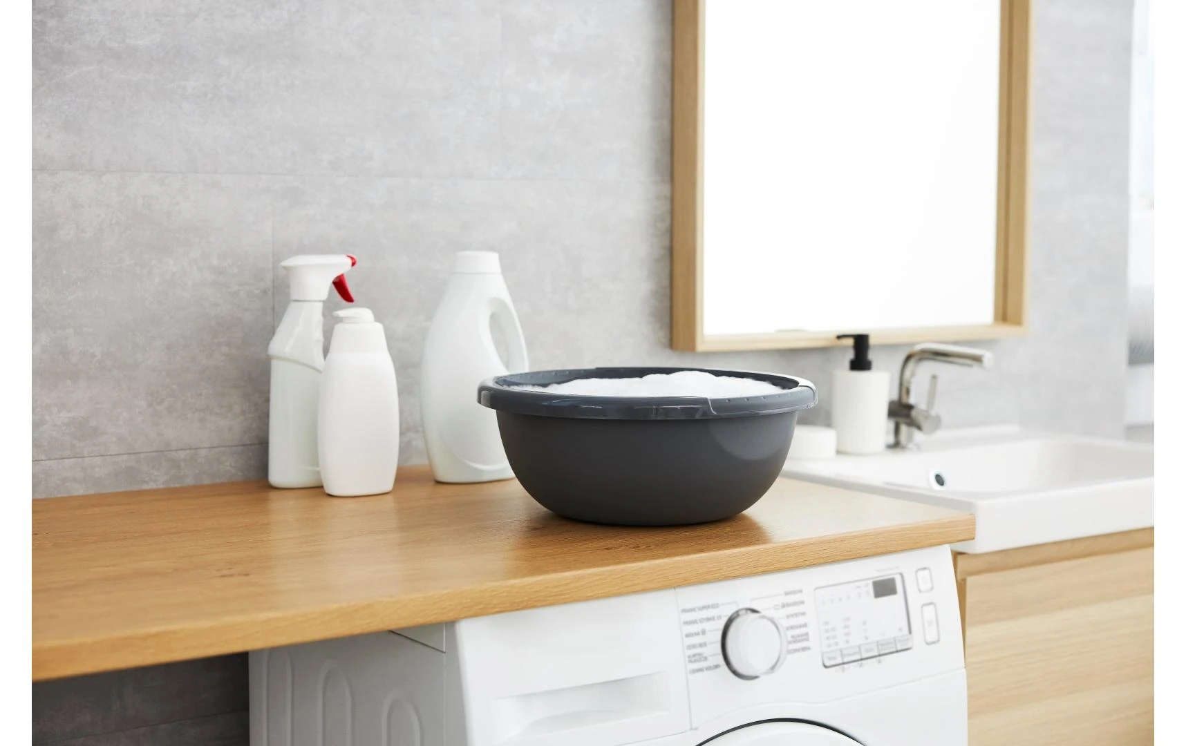 Rotho Cuvette Daily 6 L, Noir - Seau De Nettoyage 5 Rotho Cuvette Daily 6 L, Noir - Seau De Nettoyage – Image 3